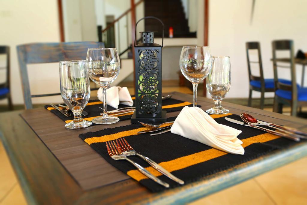Tranquil Negombo Boutique Hotel Exterior foto